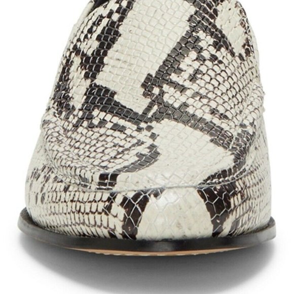 Women's Vince Camuto Snake Skin Flats Size 9 NIB - Picture 8 of 9